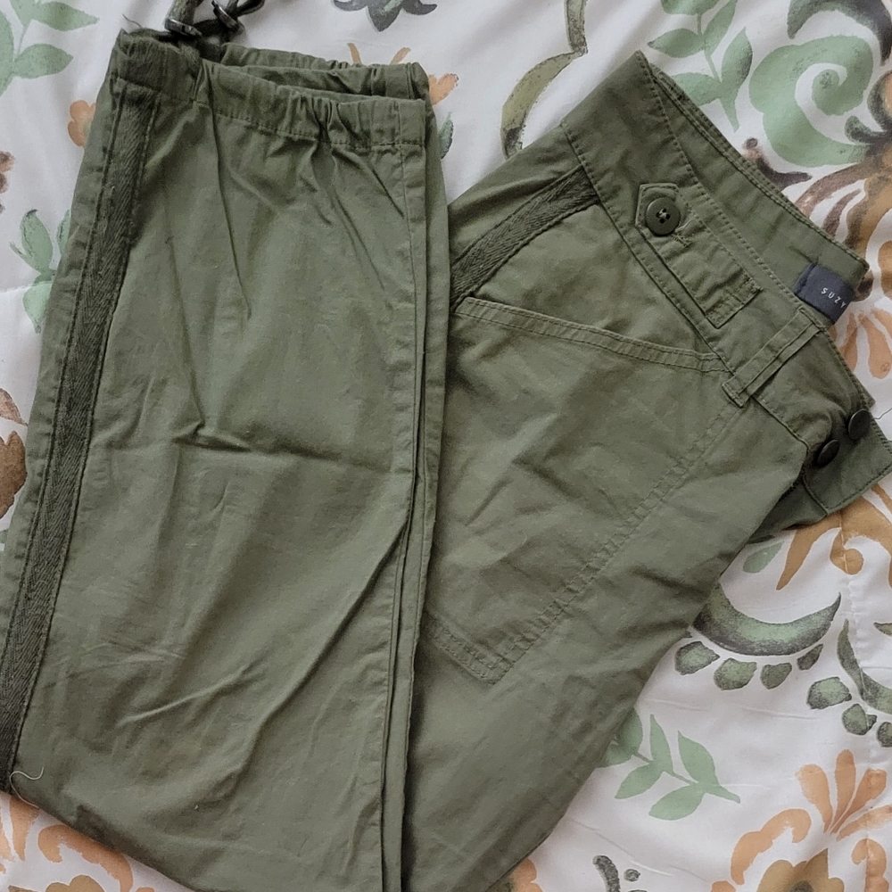 Cargo Capri Pants